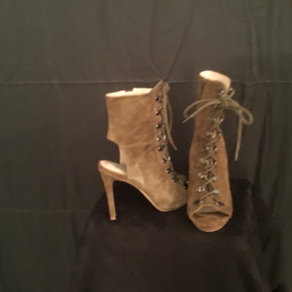 Steve Madden suede Peep toe olive green bootie 8.5 - Picture 12 of 13